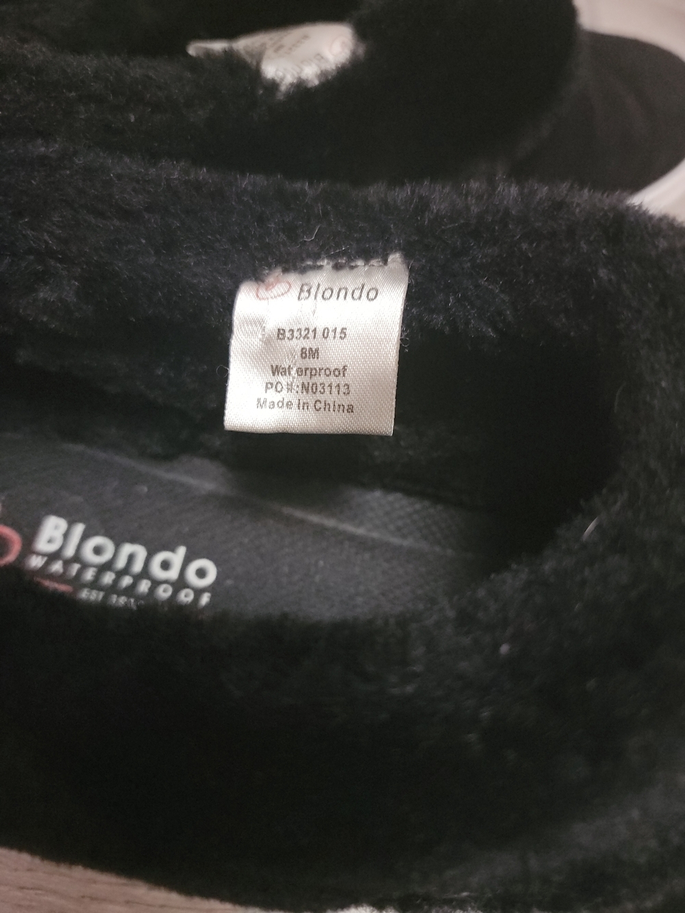 Blondo Suri Waterproof Suede Slip-On Sneaker Faux-Fur Lining Black Womens 8M EUC - Picture 7 of 9